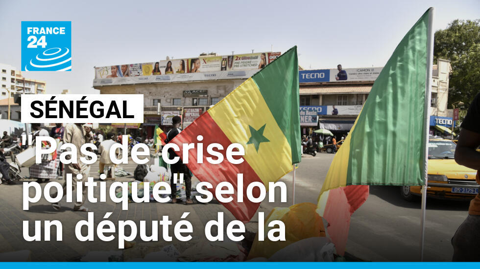 Des drapeaux du Sénégal dans les rues de Dakar le 4 février 2022.